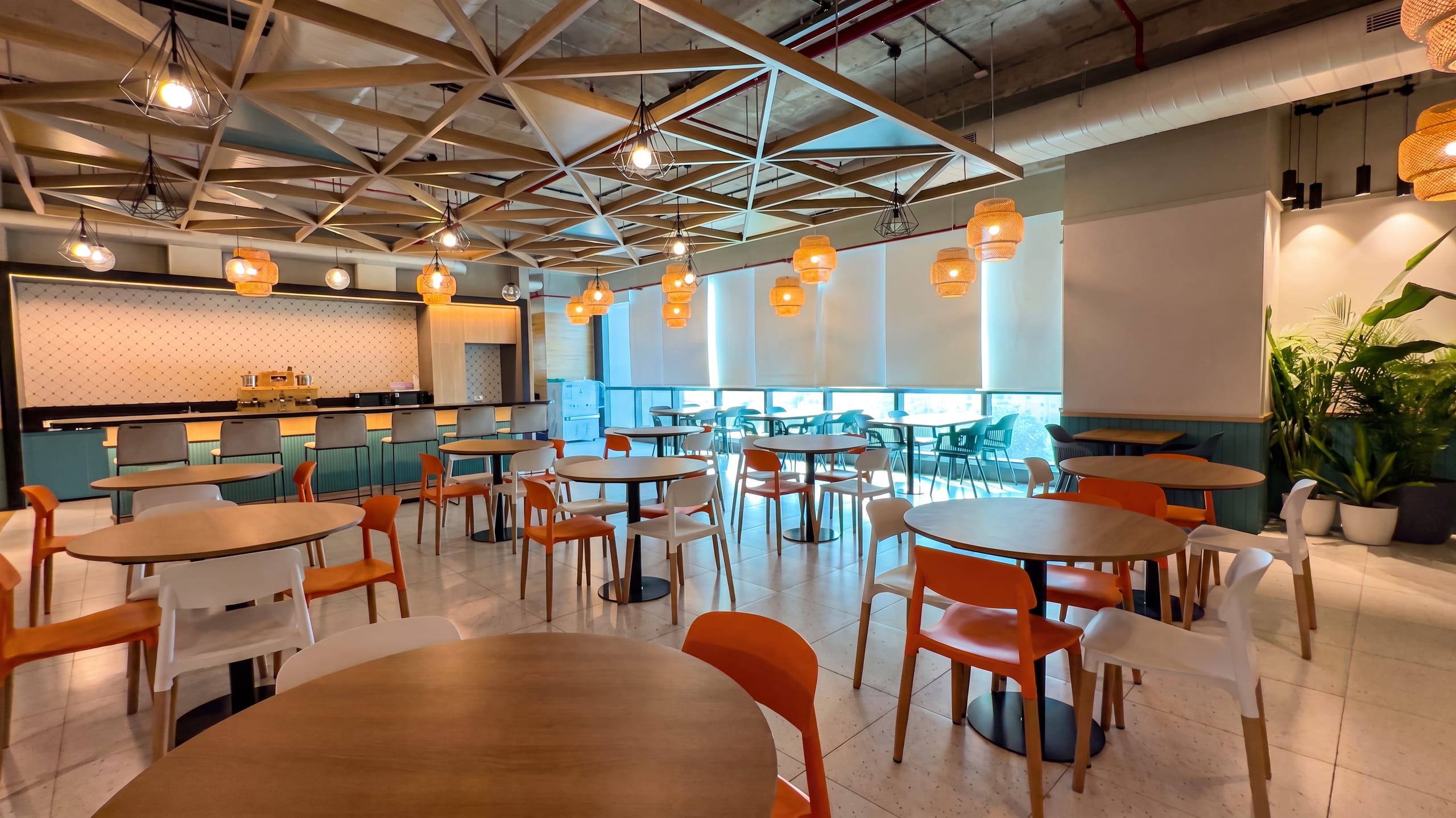 Cafeteria looking toward the pantry at HPE office