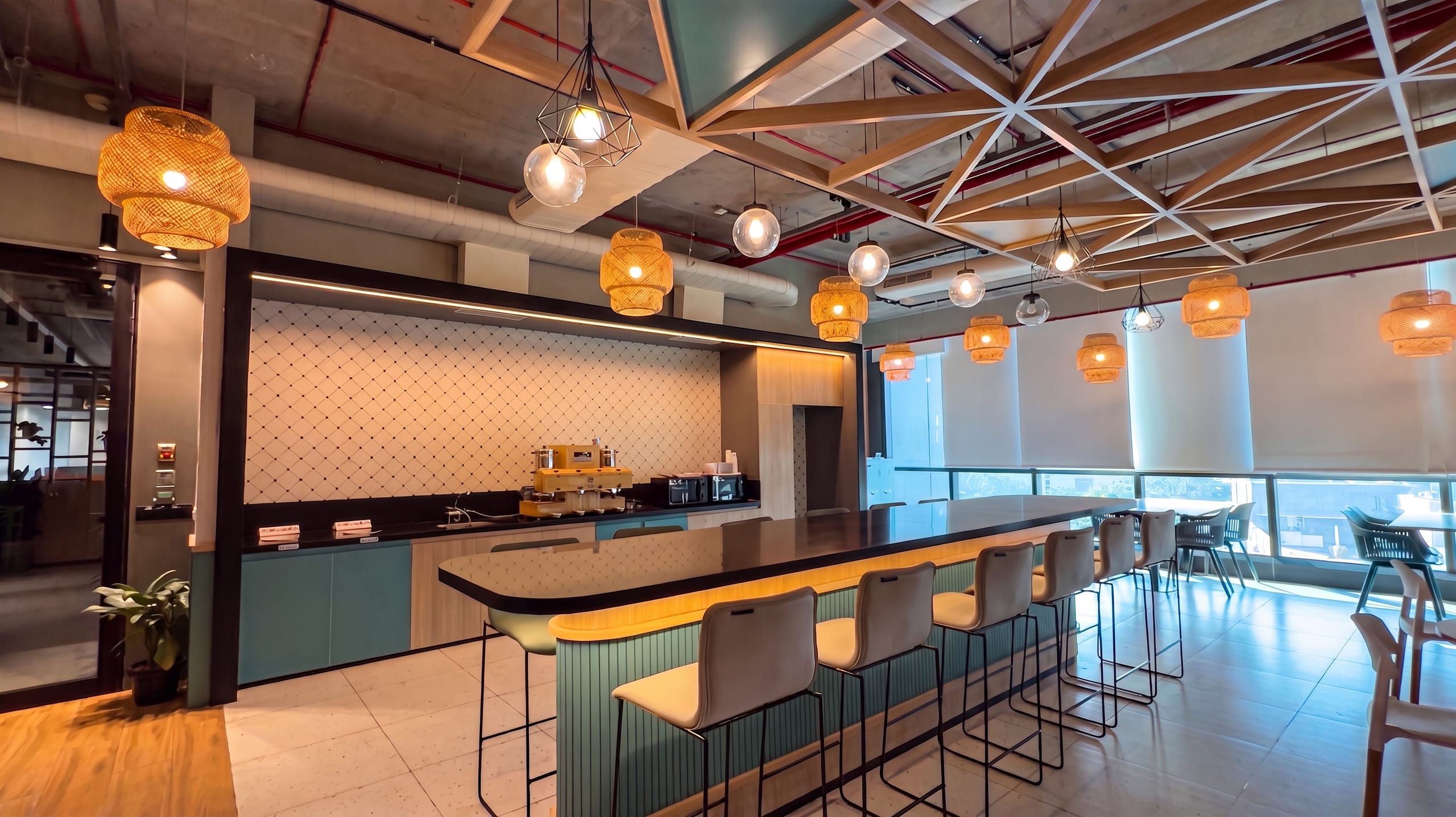 Cafeteria pantry dining table at HPE office