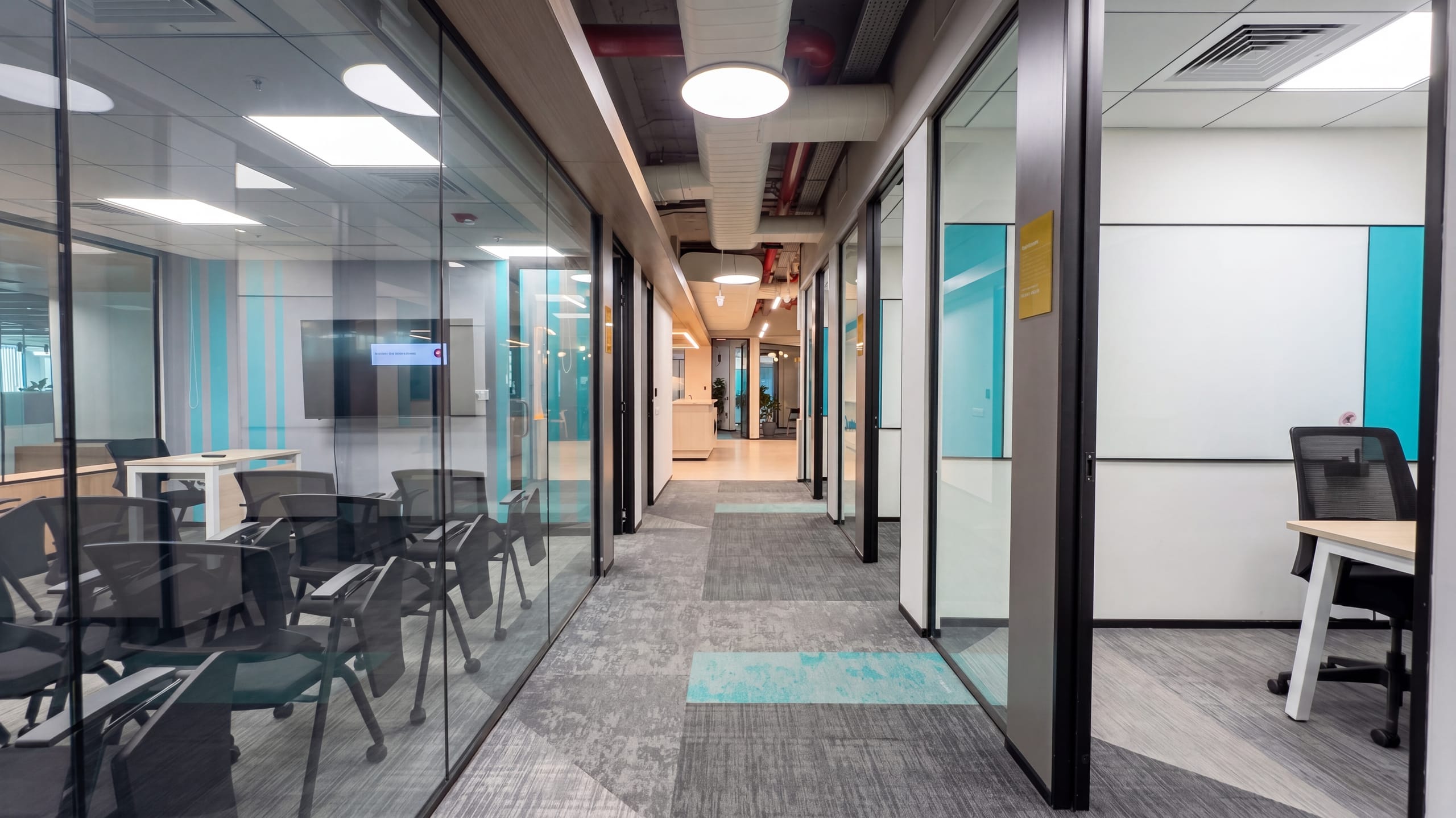 Training room and cabin passage at HPE office