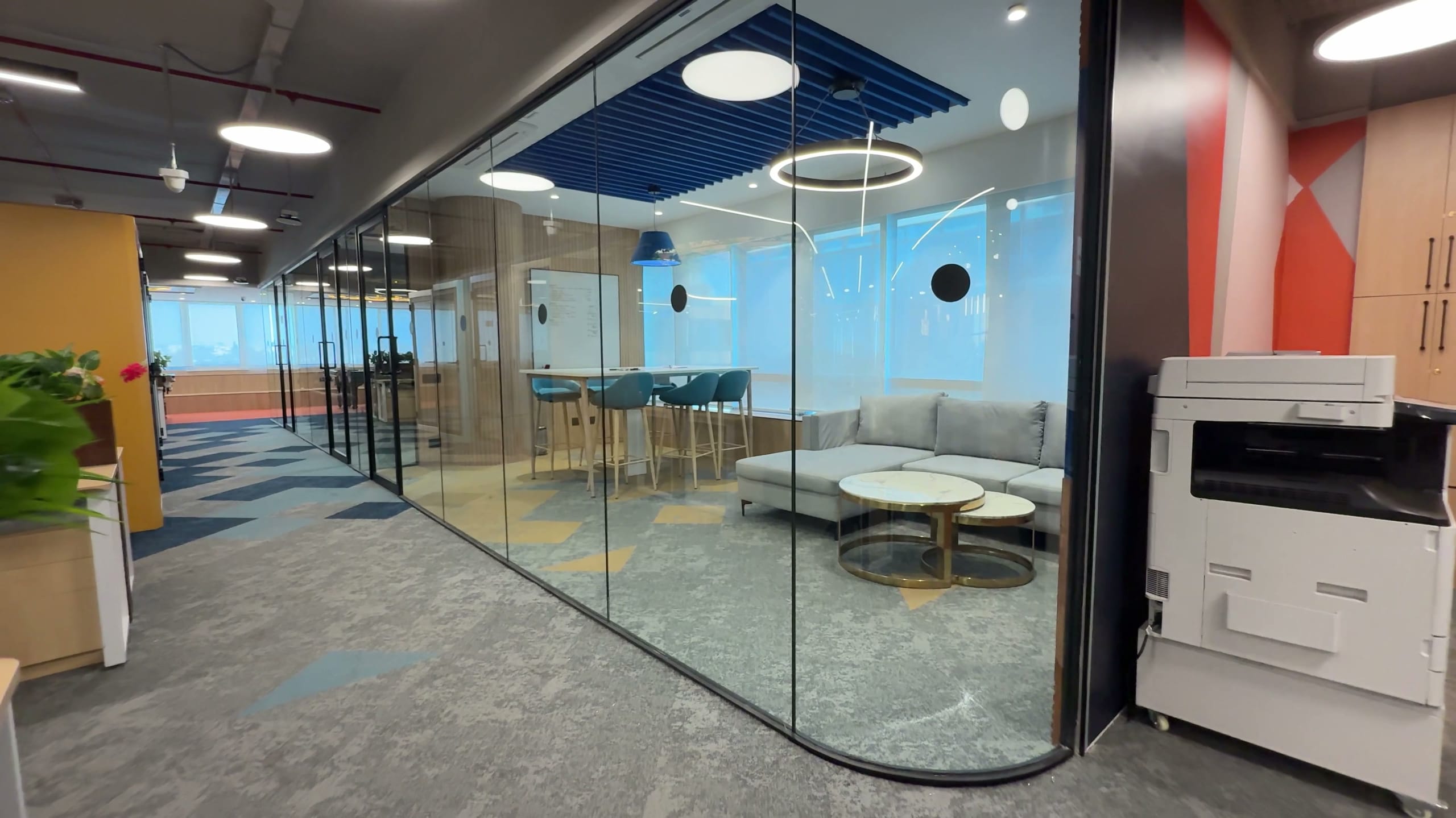 Connecting passage between workspaces at Rugr office