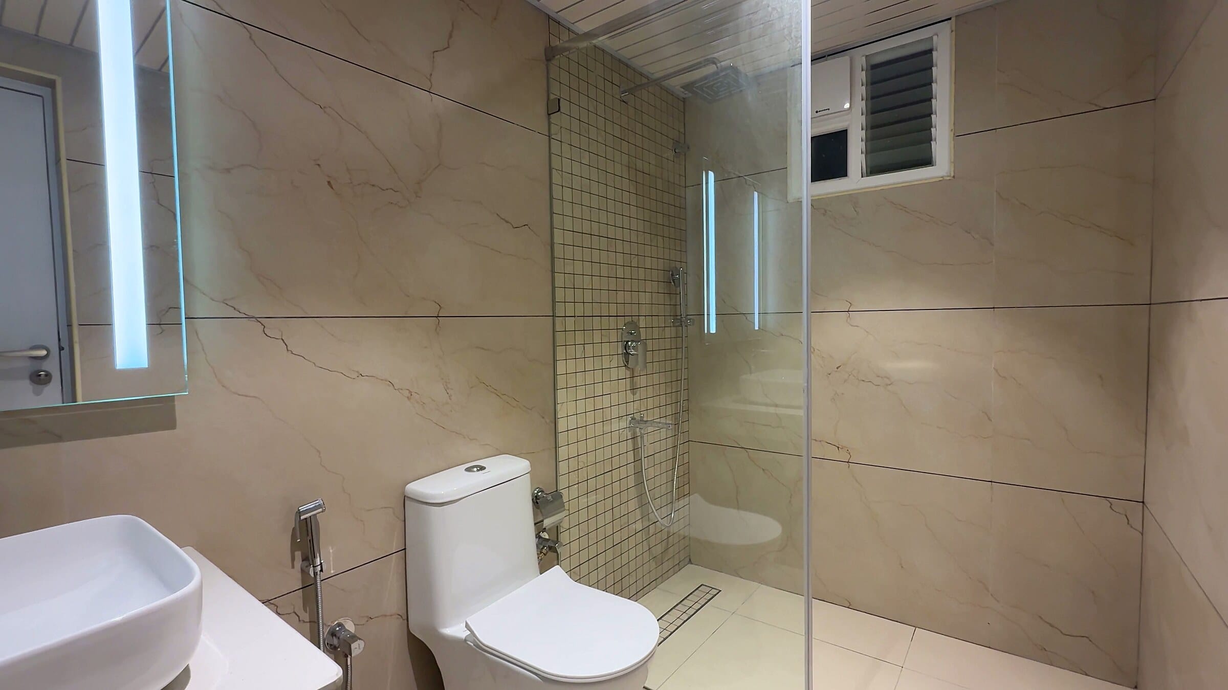 Third bathroom, wide view, at the L12 apartment