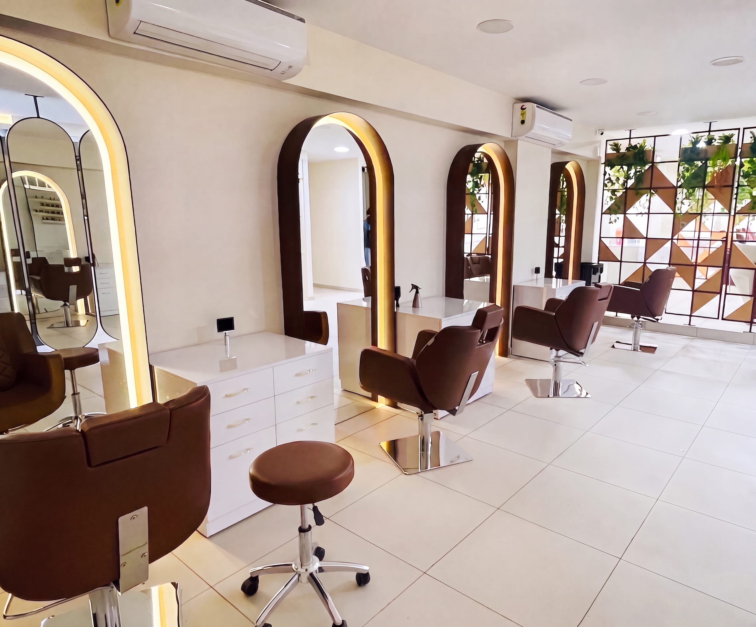 Waiting area seating, second angle, at Amona salon